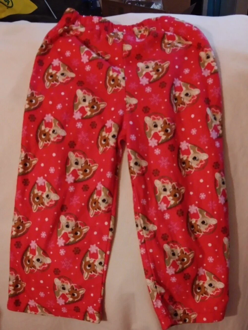 Girls' Cozy Red Reindeer-Print Pajama Set